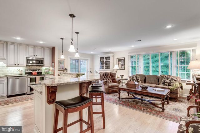 832 WINCHESTER DR, Westminster, MD 21157