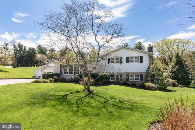 832 WINCHESTER DR, Westminster, MD 21157