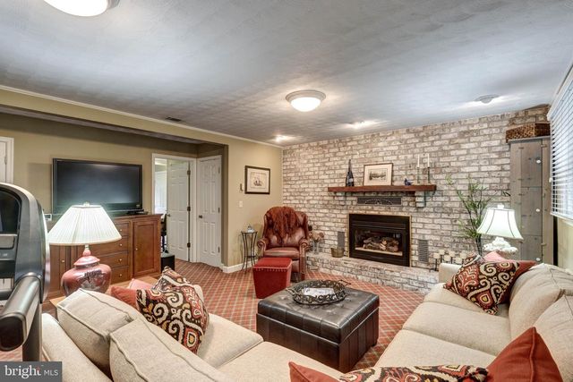 832 WINCHESTER DR, Westminster, MD 21157
