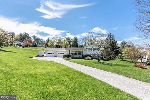 832 WINCHESTER DR, Westminster, MD 21157