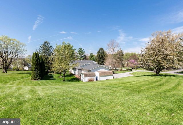 832 WINCHESTER DR, Westminster, MD 21157