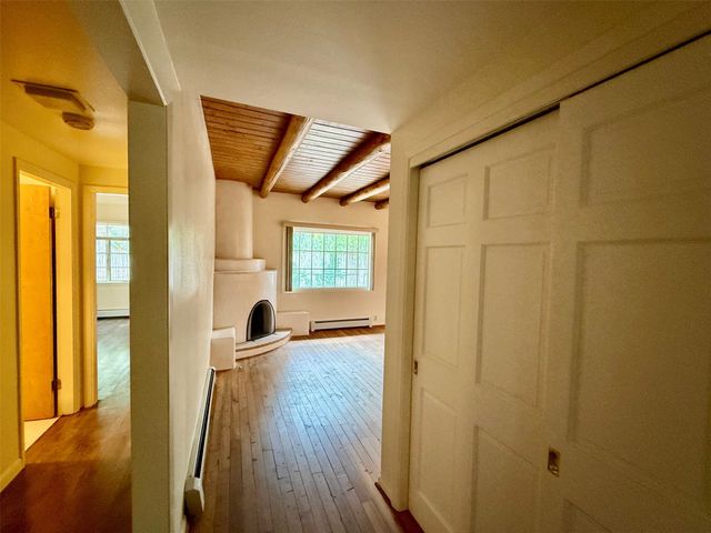 120 Camino Santiago, Santa Fe, NM 87501