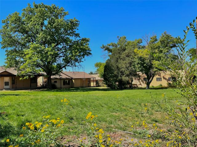 120 Camino Santiago, Santa Fe, NM 87501