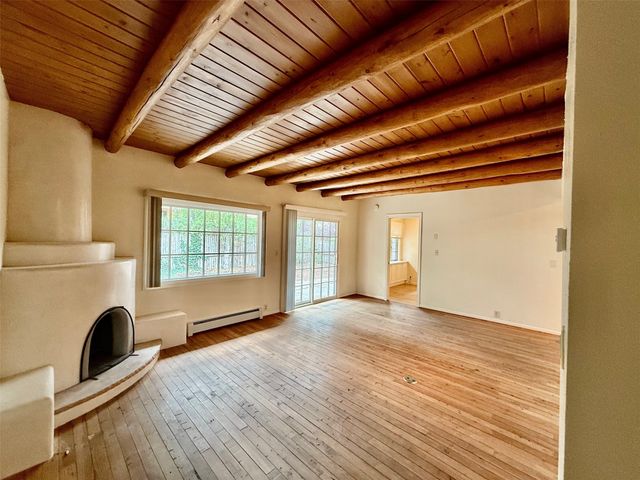 120 Camino Santiago, Santa Fe, NM 87501