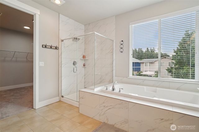 22745 SE 265th Place, Maple Valley, WA 98038
