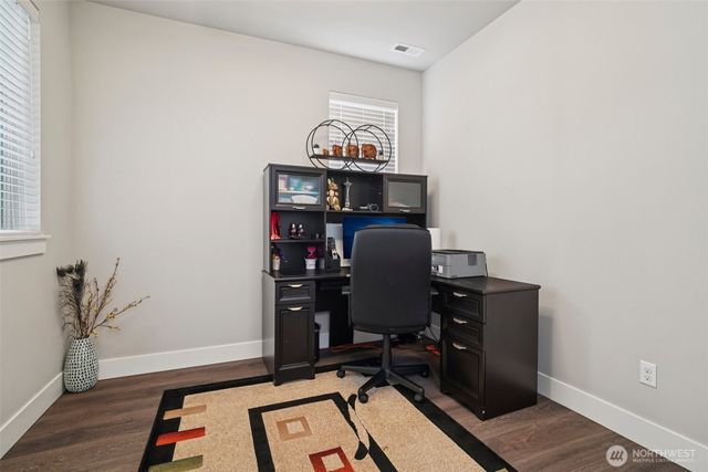 22745 SE 265th Place, Maple Valley, WA 98038