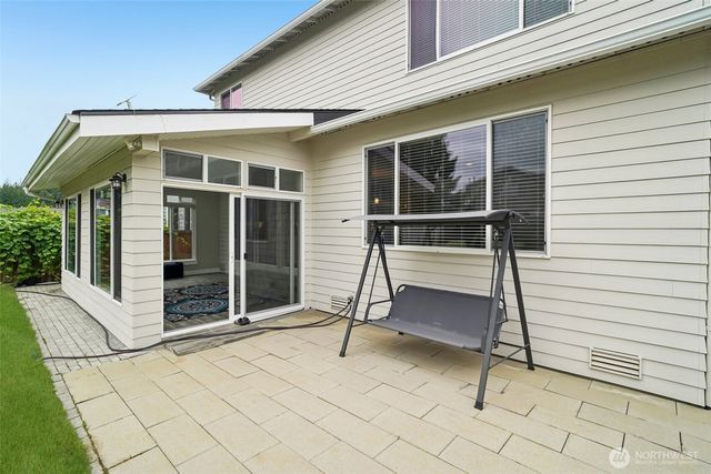 22745 SE 265th Place, Maple Valley, WA 98038