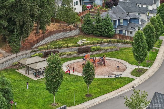 22745 SE 265th Place, Maple Valley, WA 98038
