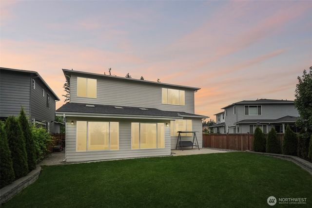 22745 SE 265th Place, Maple Valley, WA 98038