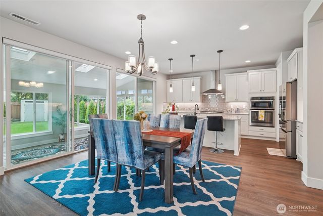 22745 SE 265th Place, Maple Valley, WA 98038
