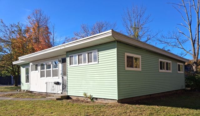 11 Montauk Rd 1, Brockton, MA 02301