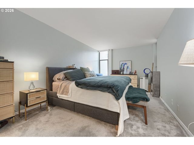 790 Se WEBBER St 213, Portland, OR 97202