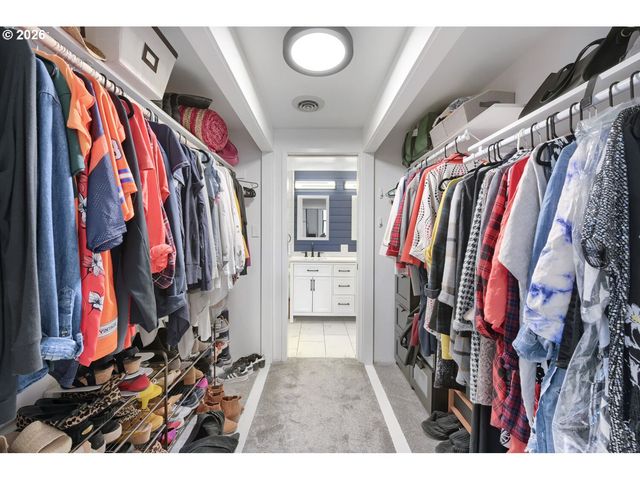 790 Se WEBBER St 213, Portland, OR 97202