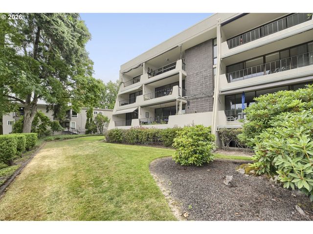 790 Se WEBBER St 213, Portland, OR 97202