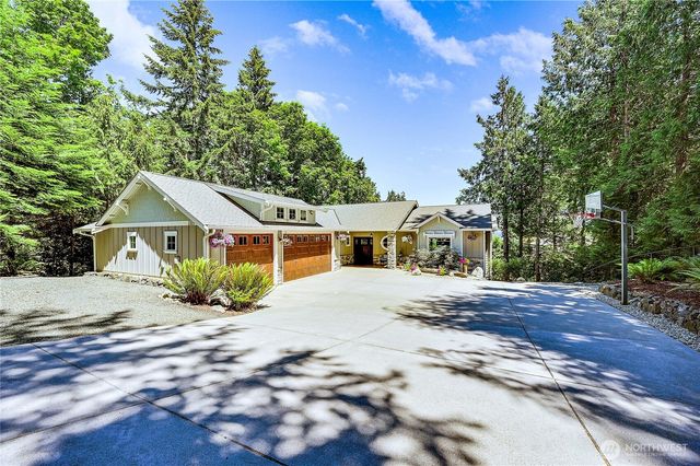 1103 Puget Drive E, Port Orchard, WA 98366