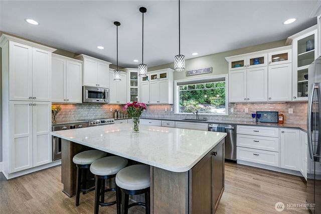 1103 Puget Drive E, Port Orchard, WA 98366
