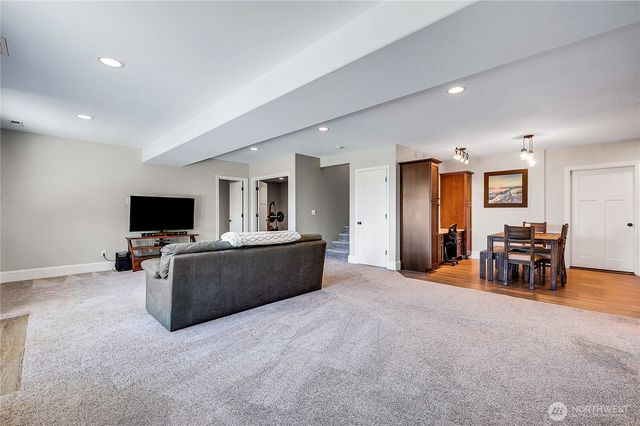 1103 Puget Drive E, Port Orchard, WA 98366