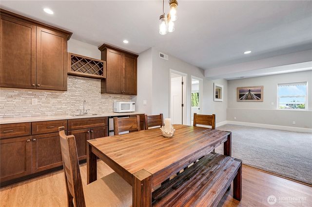 1103 Puget Drive E, Port Orchard, WA 98366