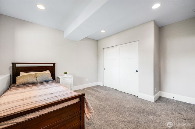 1103 Puget Drive E, Port Orchard, WA 98366