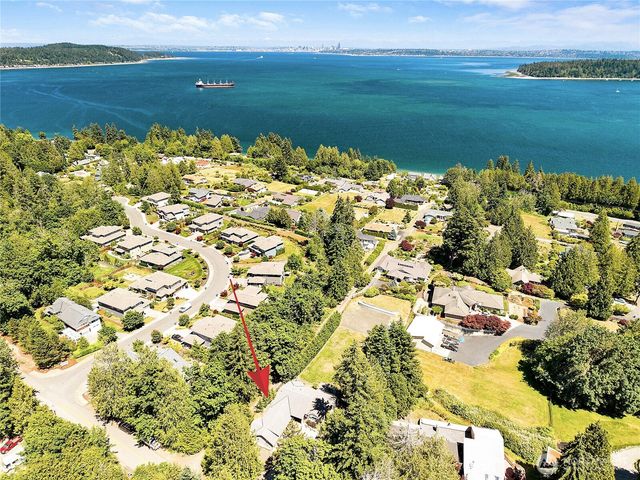 1103 Puget Drive E, Port Orchard, WA 98366