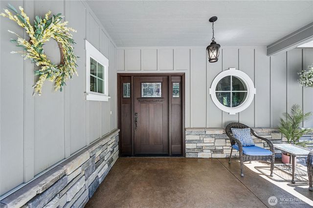 1103 Puget Drive E, Port Orchard, WA 98366