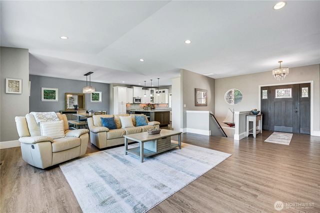 1103 Puget Drive E, Port Orchard, WA 98366