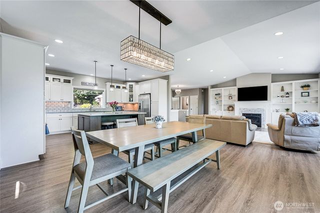 1103 Puget Drive E, Port Orchard, WA 98366