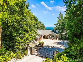 1103 Puget Drive E, Port Orchard, WA 98366