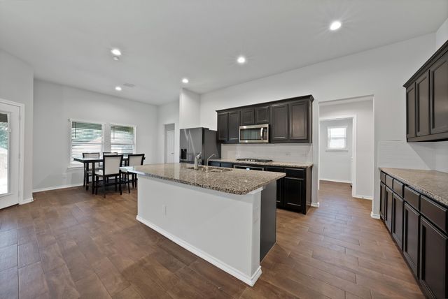 1338 Winding Hollow Drive, Grand Prairie, TX 75052