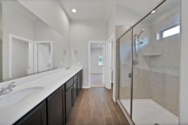 1338 Winding Hollow Drive, Grand Prairie, TX 75052