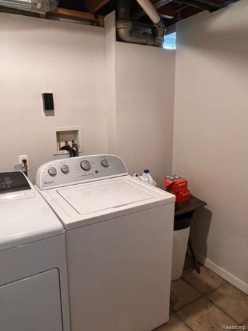 19765 SUMNER, Redford, MI 48240