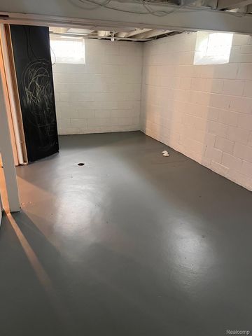 19765 SUMNER, Redford, MI 48240