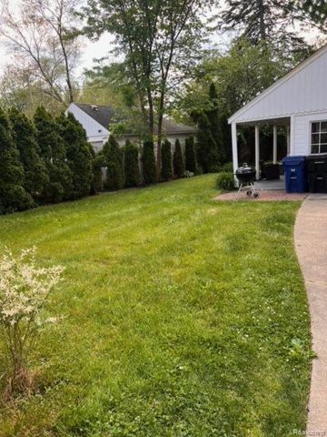 19765 SUMNER, Redford, MI 48240