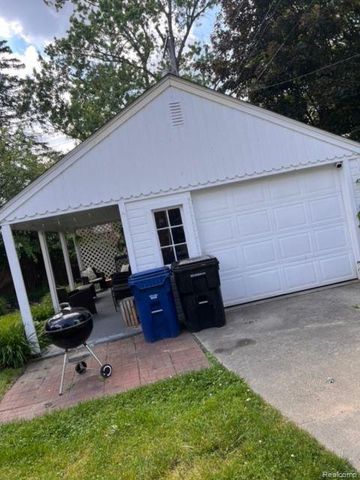 19765 SUMNER, Redford, MI 48240