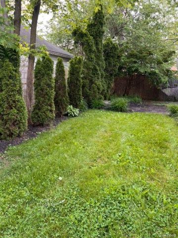 19765 SUMNER, Redford, MI 48240