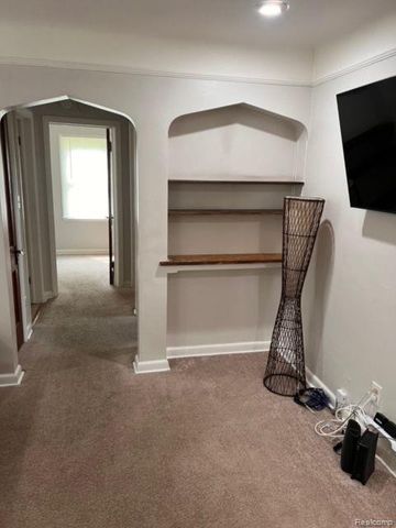 19765 SUMNER, Redford, MI 48240