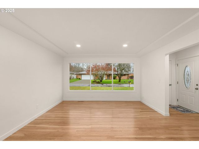 1604 Ne 153RD Pl, Portland, OR 97230