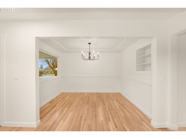 1604 Ne 153RD Pl, Portland, OR 97230