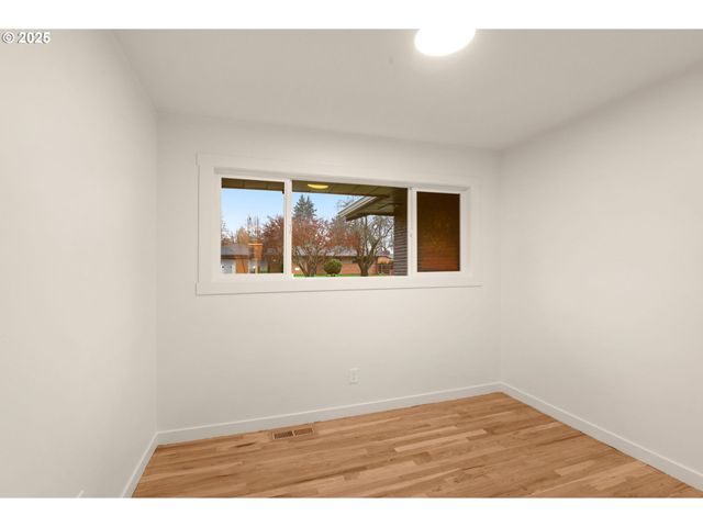 1604 Ne 153RD Pl, Portland, OR 97230