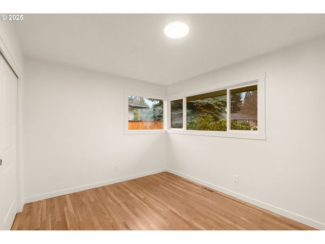 1604 Ne 153RD Pl, Portland, OR 97230