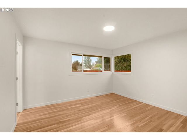 1604 Ne 153RD Pl, Portland, OR 97230