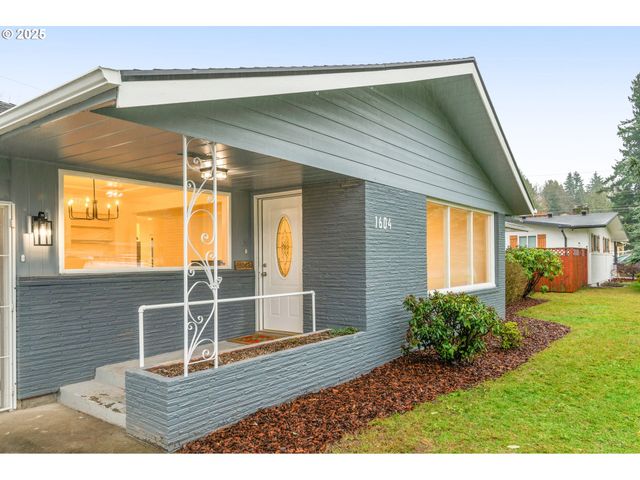 1604 Ne 153RD Pl, Portland, OR 97230