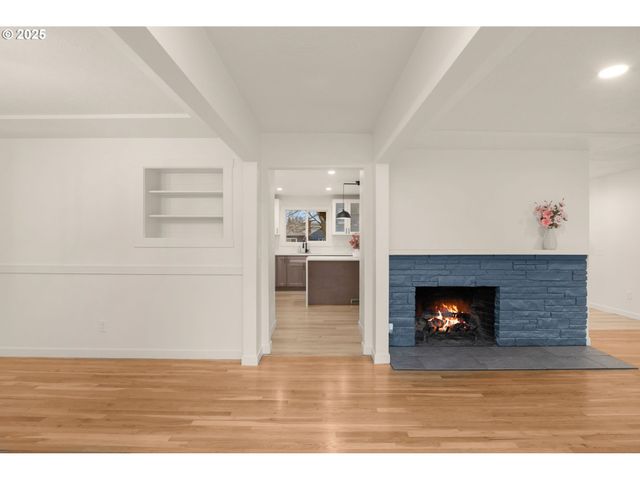 1604 Ne 153RD Pl, Portland, OR 97230