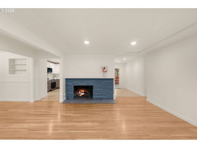 1604 Ne 153RD Pl, Portland, OR 97230