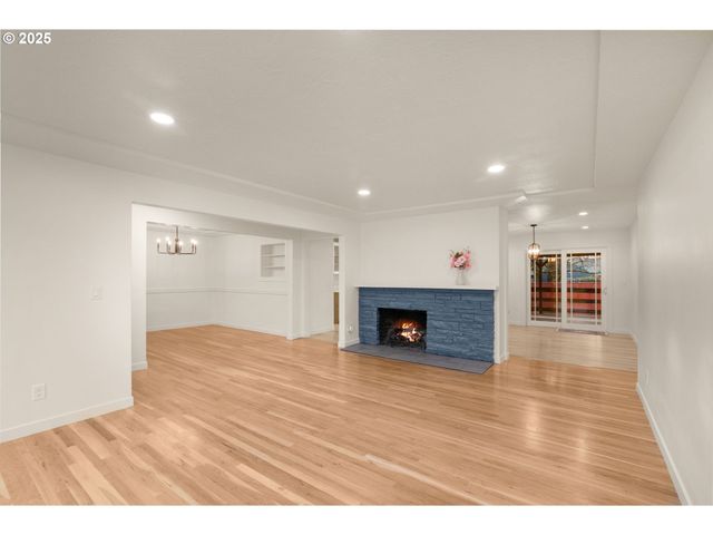 1604 Ne 153RD Pl, Portland, OR 97230