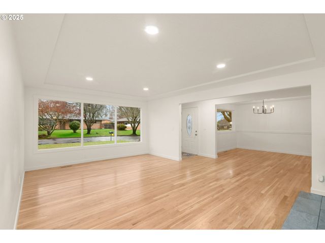 1604 Ne 153RD Pl, Portland, OR 97230