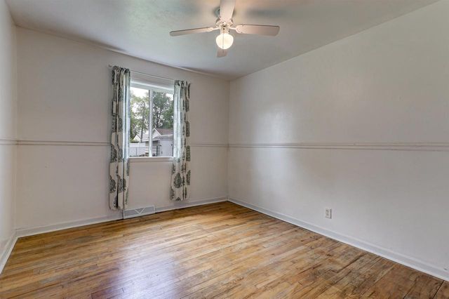1819 W COMMERCIAL STREET, Appleton, WI 54914