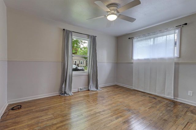 1819 W COMMERCIAL STREET, Appleton, WI 54914
