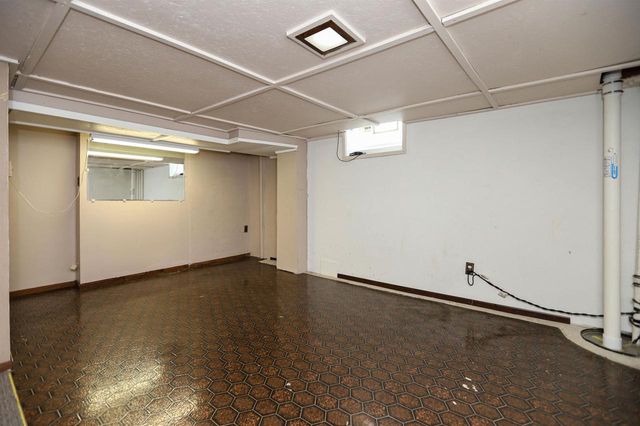 1819 W COMMERCIAL STREET, Appleton, WI 54914