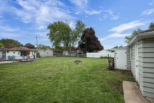 1819 W COMMERCIAL STREET, Appleton, WI 54914
